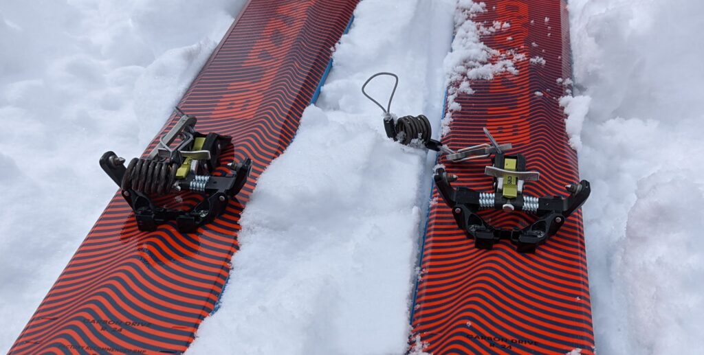 salomon mtn binding toes with leashes